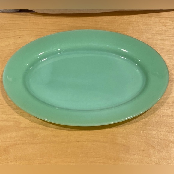 FIRE KING JADEITE GREEN OVEN GLASS OVEL VINTAGE 1950’s - Picture 1 of 10